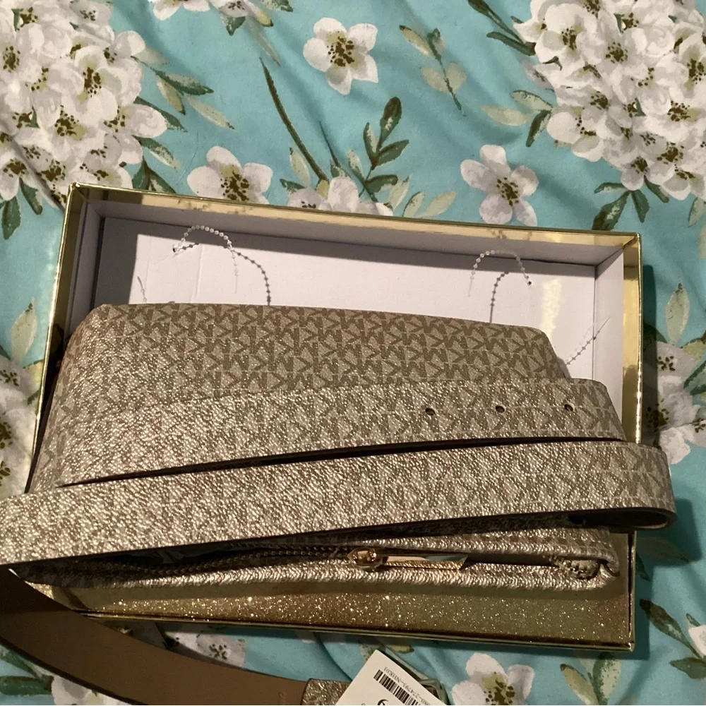Michael Kors Shimmering Gold Adjustable Belt Bag - Picture 6 of 9